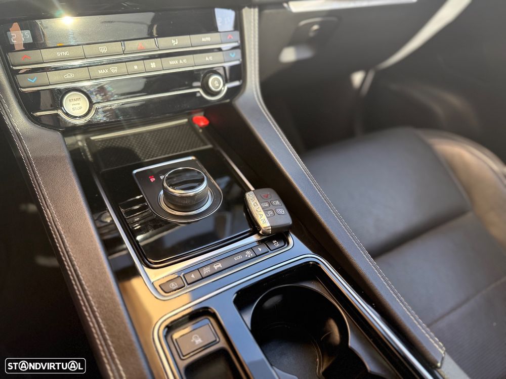 Jaguar F-Pace 2.0 i4D R-Sport Aut. - 17