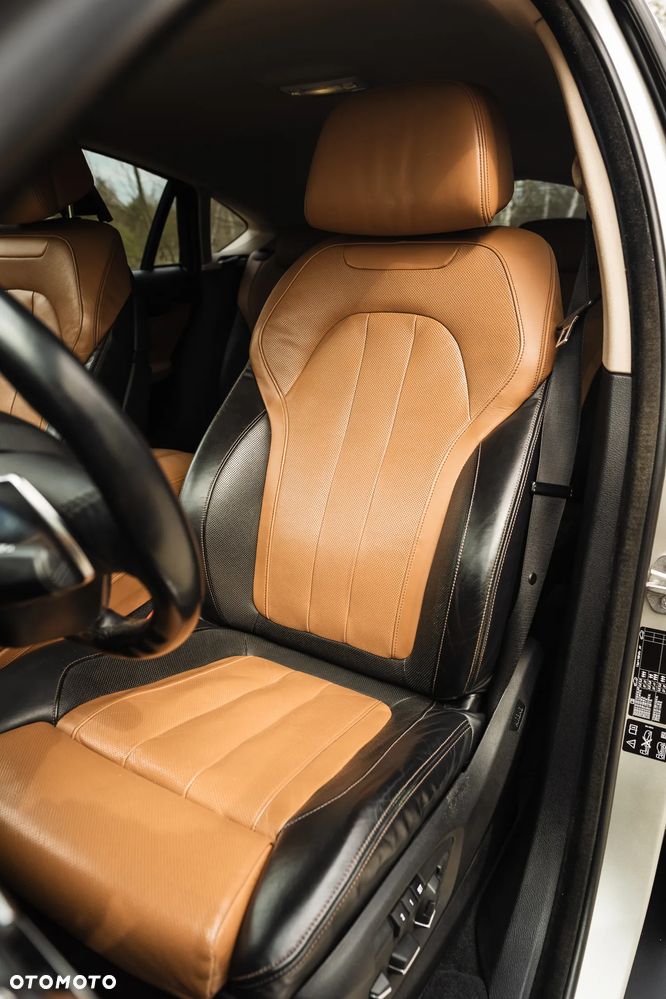 BMW X6 xDrive30d - 34