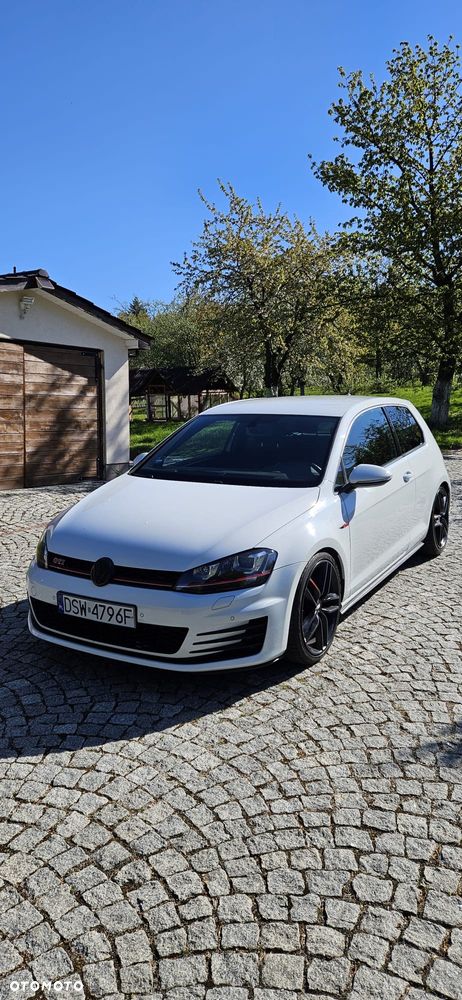Volkswagen Golf GTI Performance BlueMotion Technology - 5