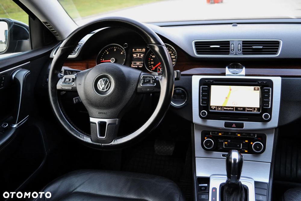 Volkswagen Passat 2.0 TDI DPF Highline DSG - 9