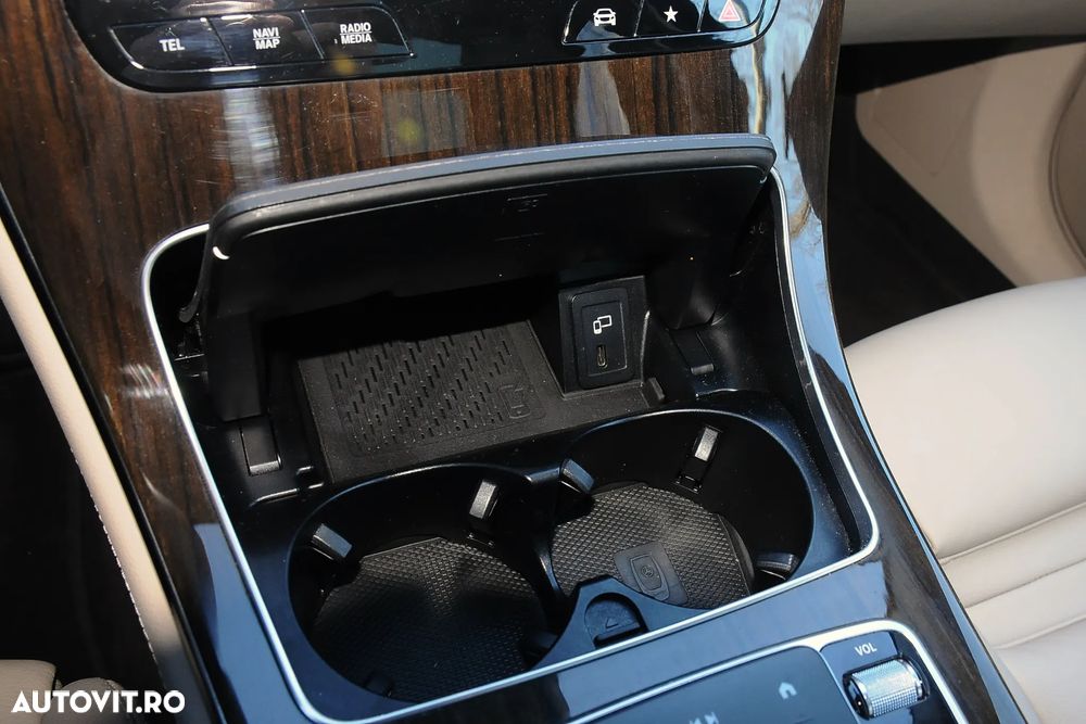 Mercedes-Benz GLC 300 e 4MATIC - 26