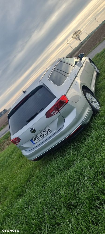 Volkswagen Passat - 10