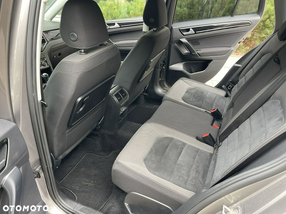 Volkswagen Golf Sportsvan - 21