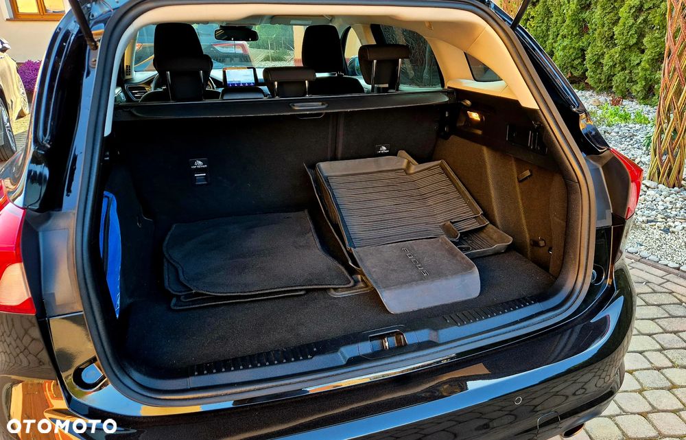 Ford Focus 1.5 EcoBlue STart-Stopp-System TITANIUM - 17