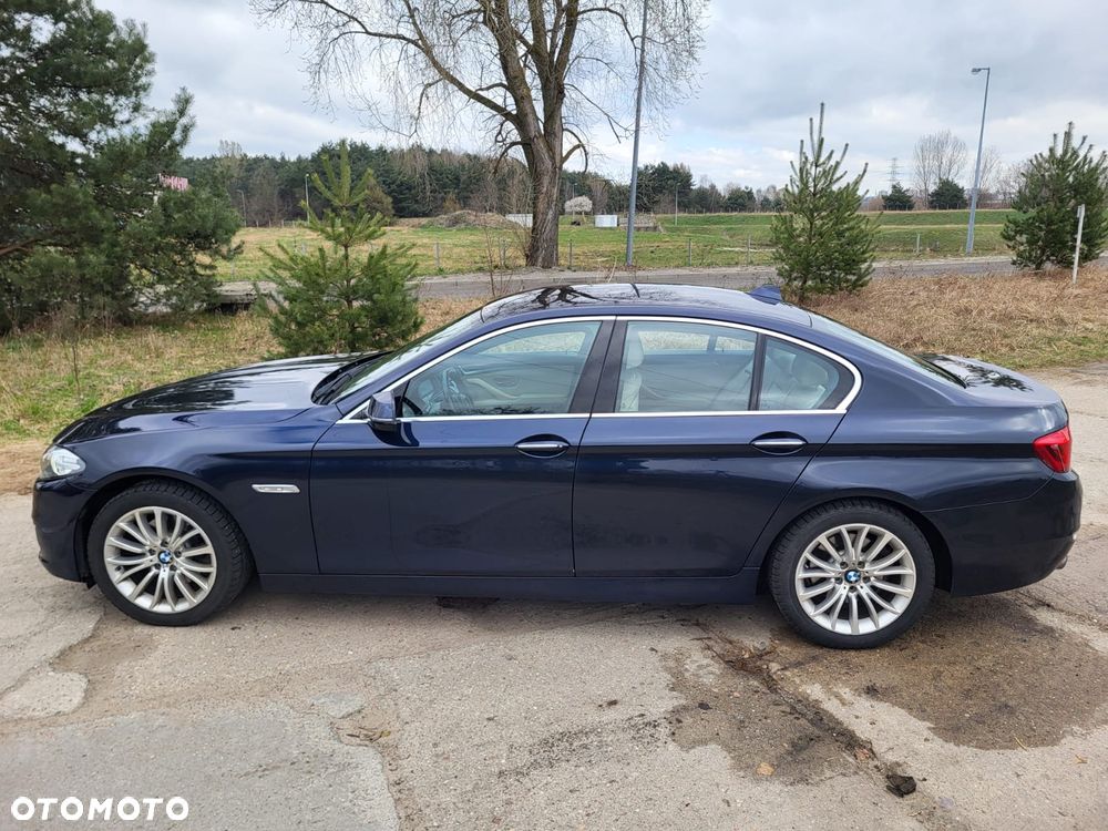 BMW Seria 5 520d Luxury Line - 2