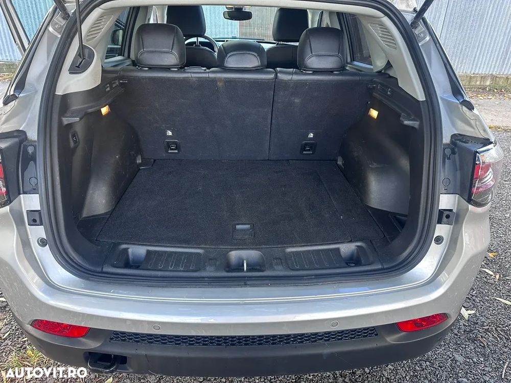 Jeep Compass 1.3 T4 4xe PLUG-IN HYBRID Automatik Trailhawk - 13