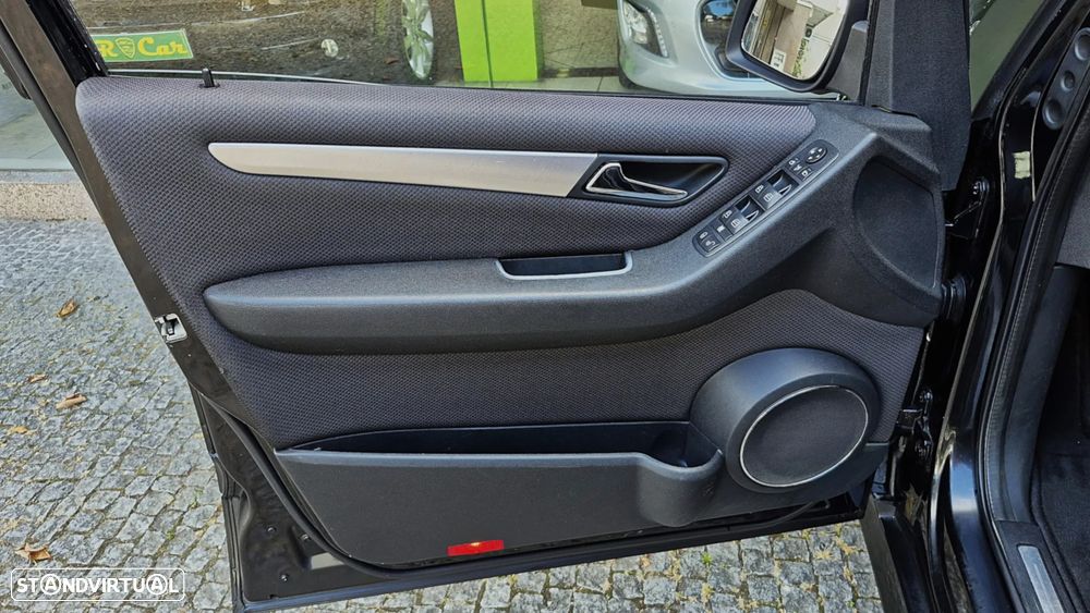 Mercedes-Benz B 180 CDI Autotronic - 17