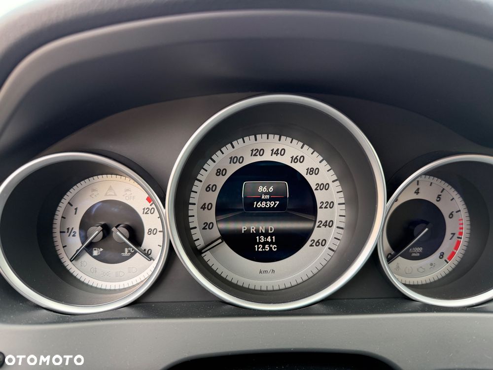 Mercedes-Benz Klasa C 180 (BlueEFFICIENCY) 7G-TRONIC Avantgarde - 38
