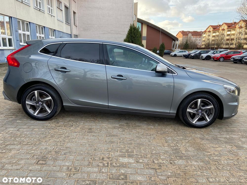 Volvo V40 D2 Kinetic - 14