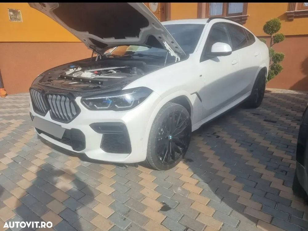BMW X6 xDrive40d - 8