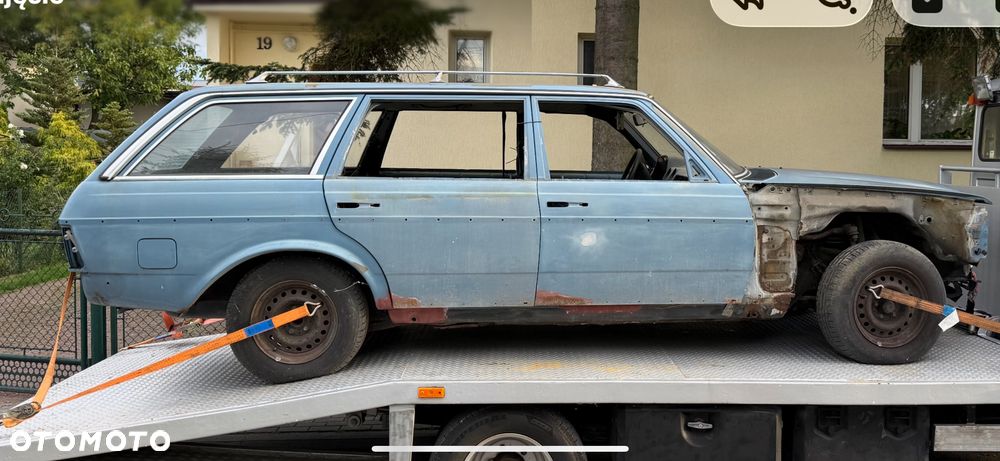 Mercedes-Benz W123 - 4