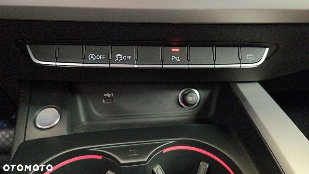 Audi A4 Avant 35 TDI mHEV S tronic - 24