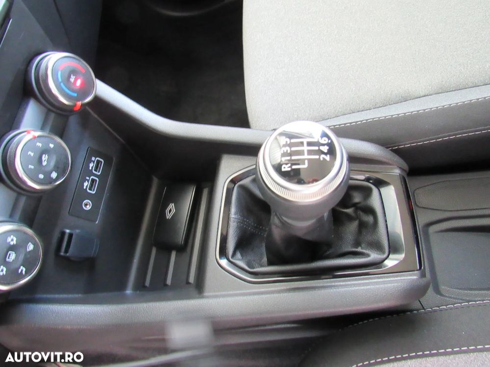 Renault Clio - 18