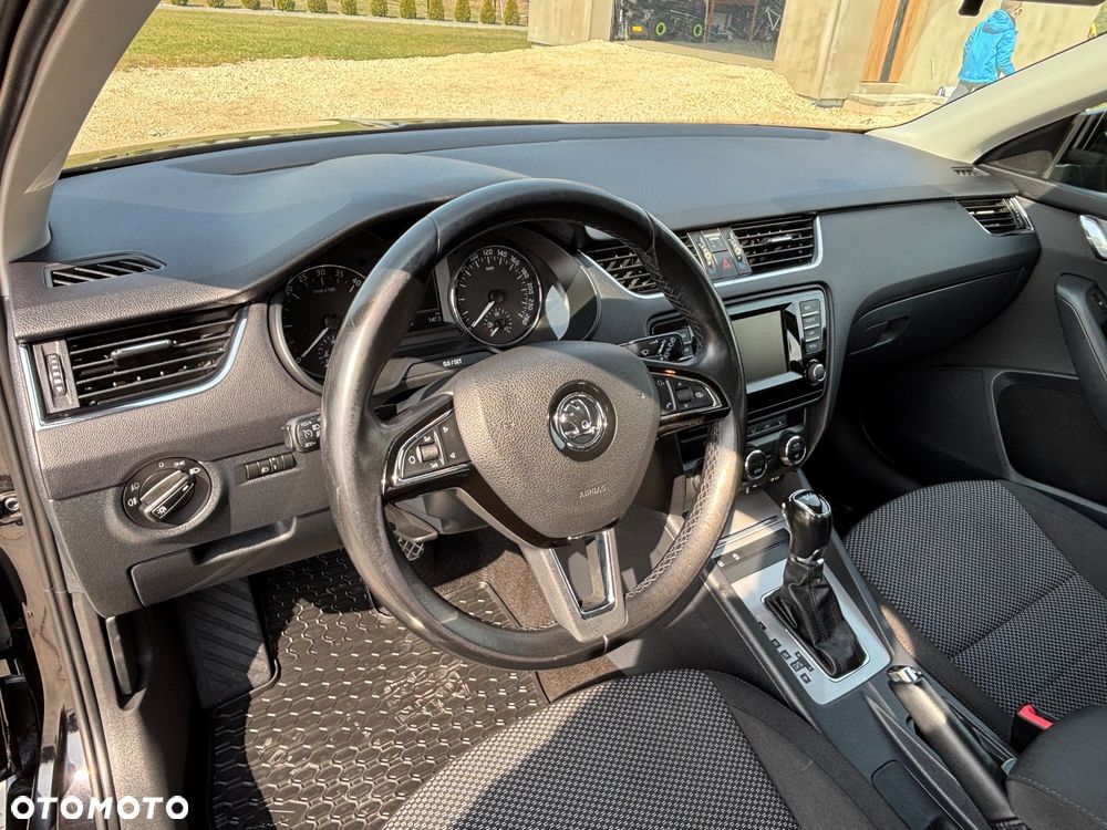 Skoda Octavia 2.0 TDI Edition DSG - 18