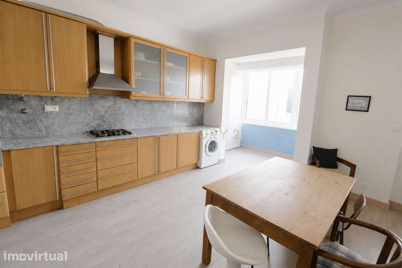 Vende apartamento T3 remodelado com vista Rio Tejo - 1º andar - Cova d - Grande imagem: 2/16