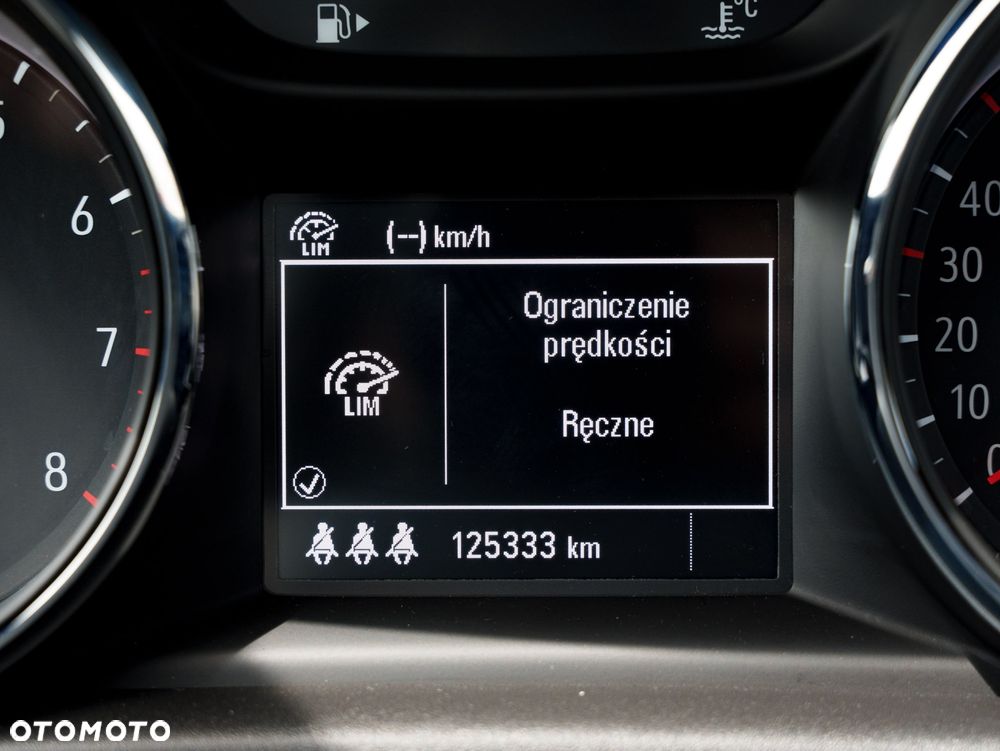 Opel Astra 1.6 Turbo Start/Stop Innovation - 31
