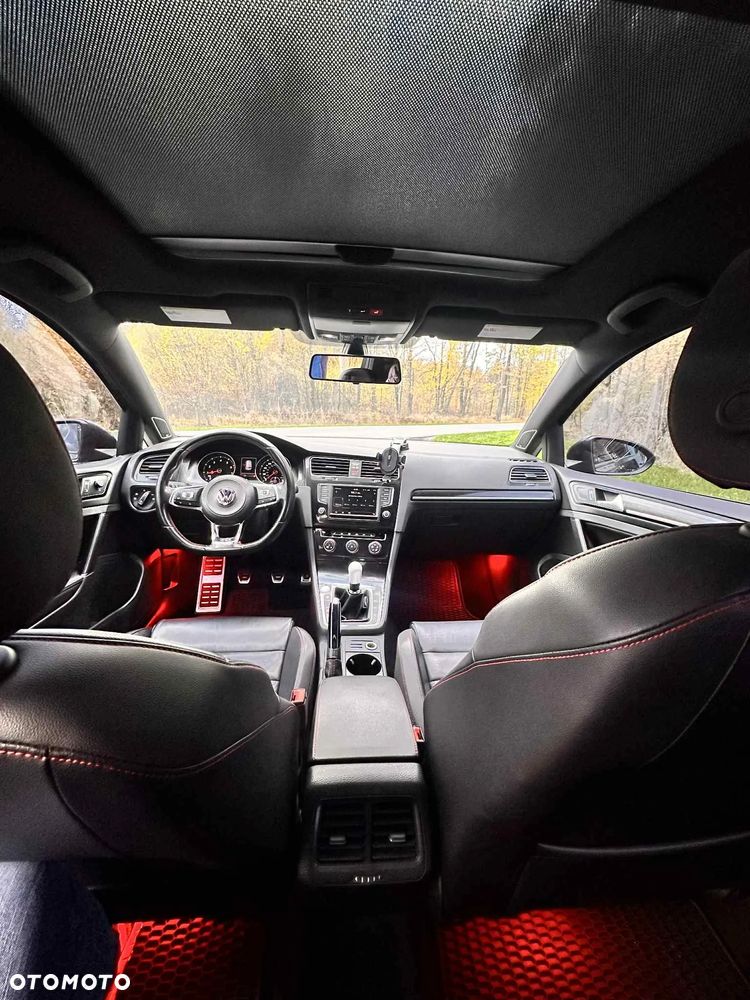 Volkswagen Golf VII 2.0 TSI BMT GTI - 16