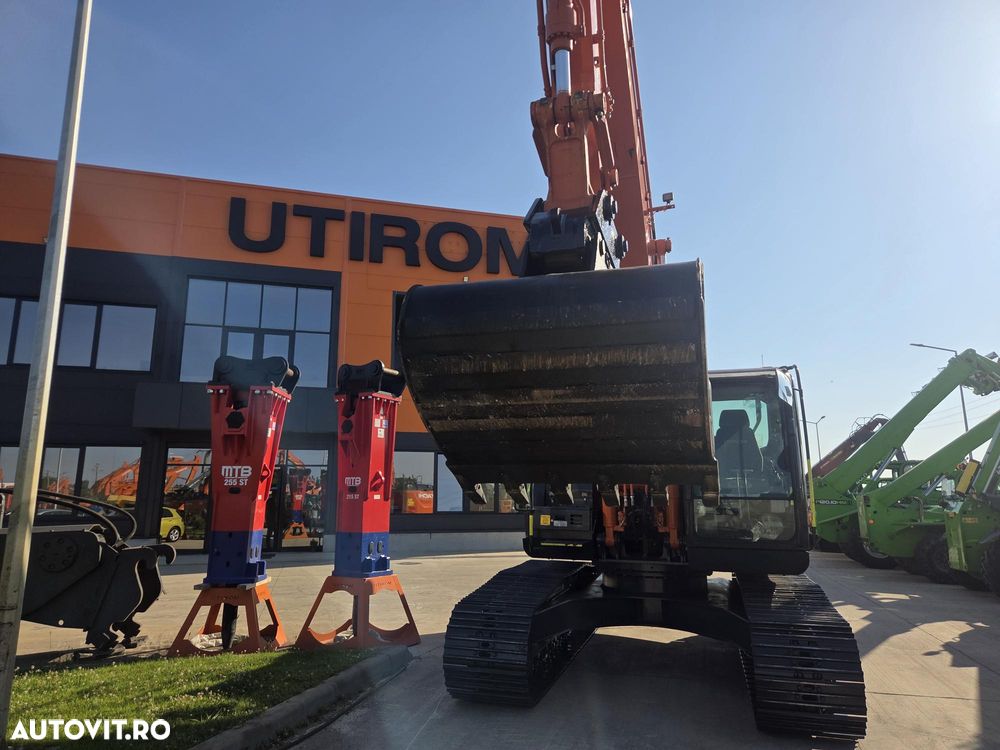 Hitachi ZX210LC-6, 2021, 2.676h, 23,1 tone, CUPLA RAPIDA HIDRAULICA, cupa 1,3mc, 3 pompe hidr, inst picon, camera spate si laterale, antifurt, latime 2,99m, ad sapare 7m, cons mediu 12l/h, lant 90% ok, posibil leasing-STARE CA NOU-PROMOTIE 99.750 Eur+Tva - 7
