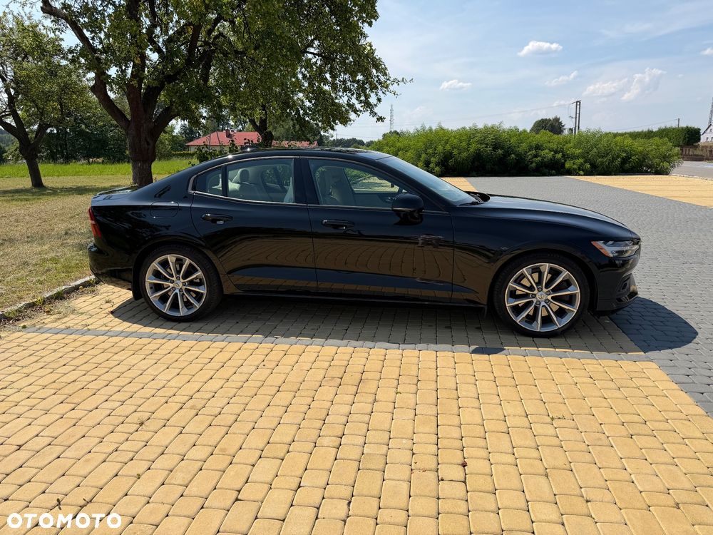 Volvo S60 T6 AWD Momentum Pro - 4