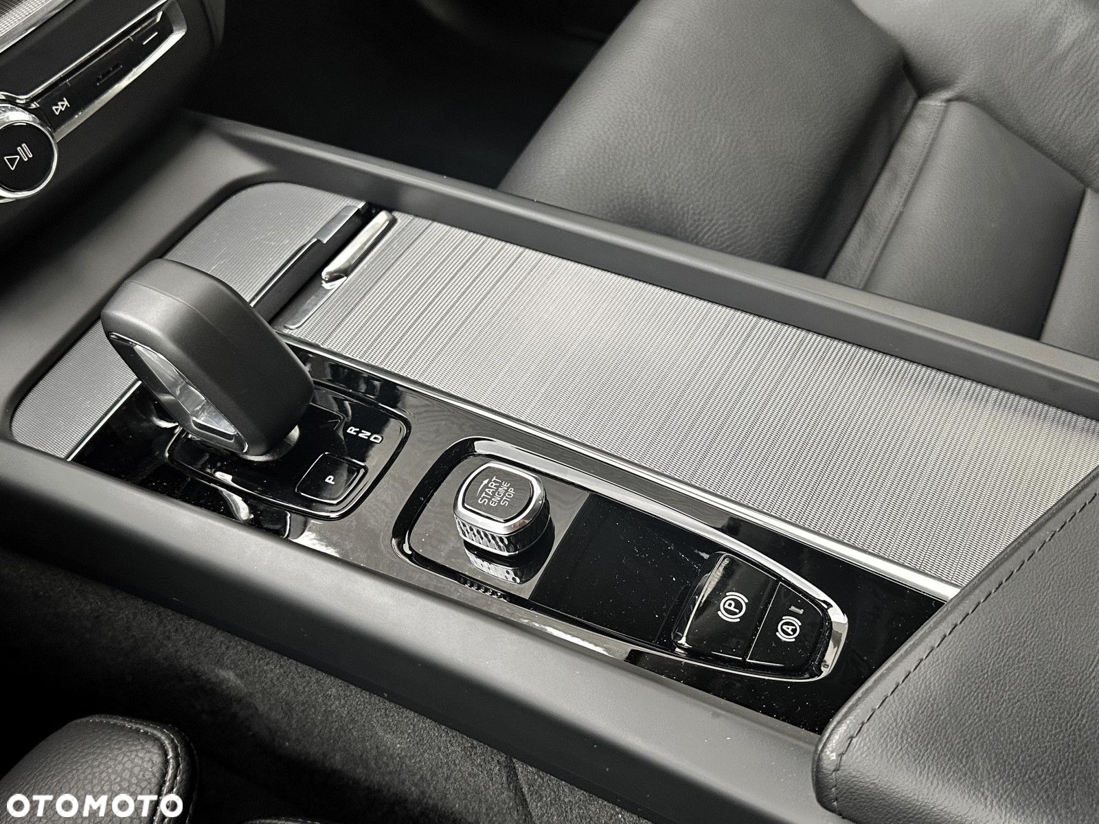 Volvo XC 60 - 25