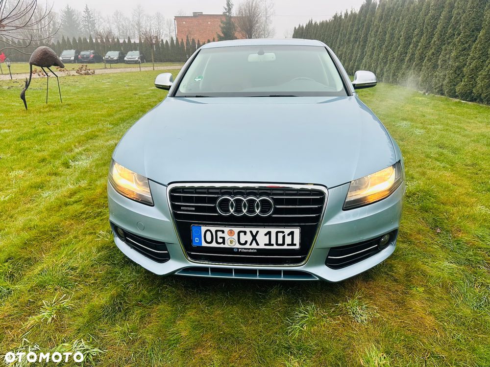 Audi A4 Limousine - 2