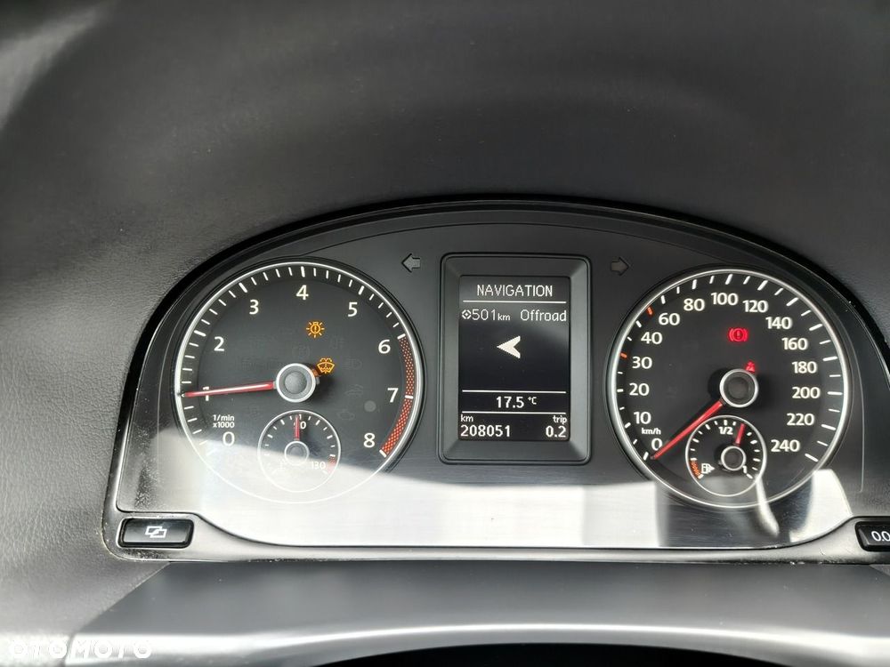Volkswagen Touran - 8