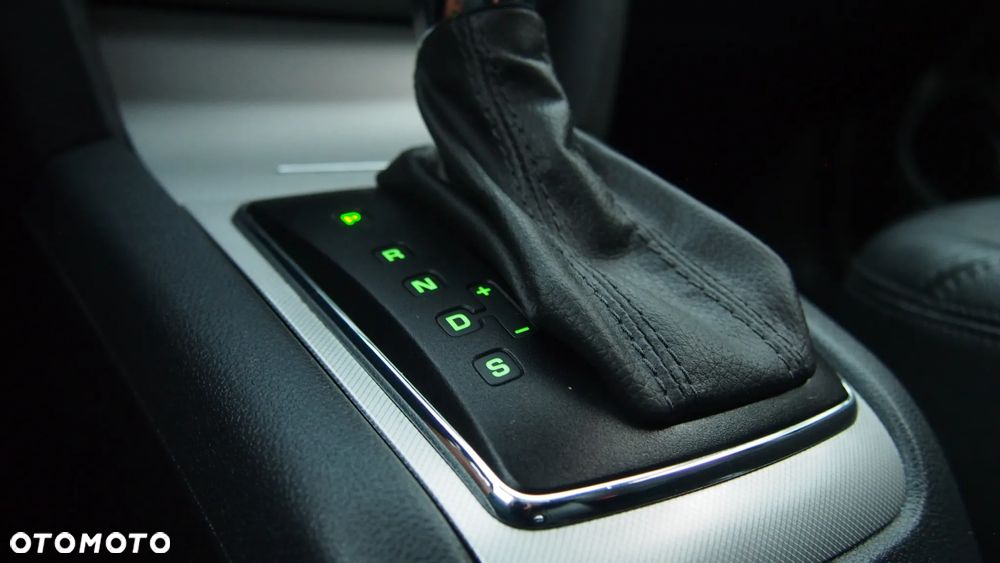 Skoda Octavia 2.0 TDI DPF 4x4 DSG Elegance - 9