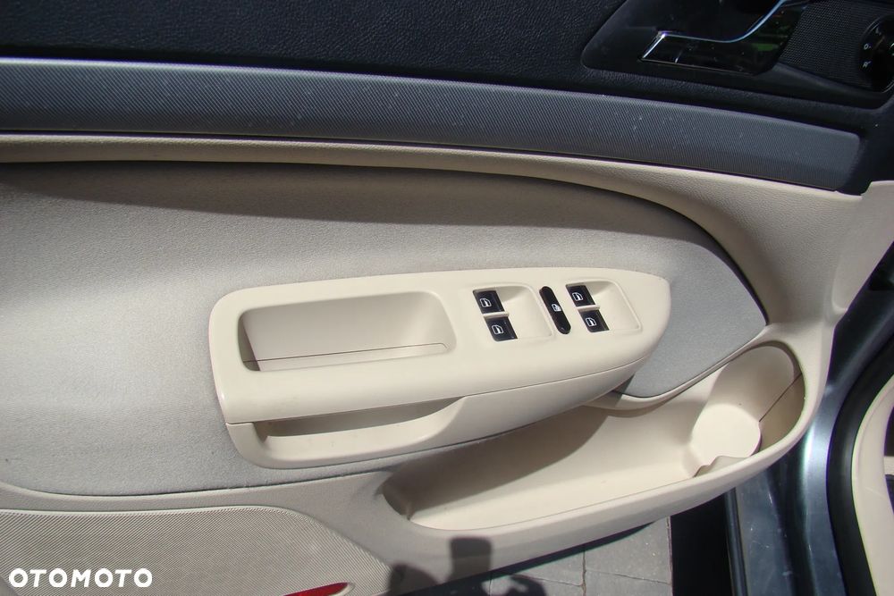 Skoda Octavia - 10