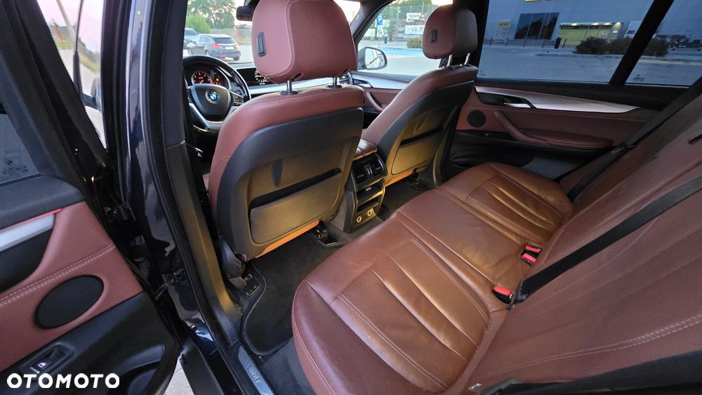 BMW X5 xDrive30d - 16