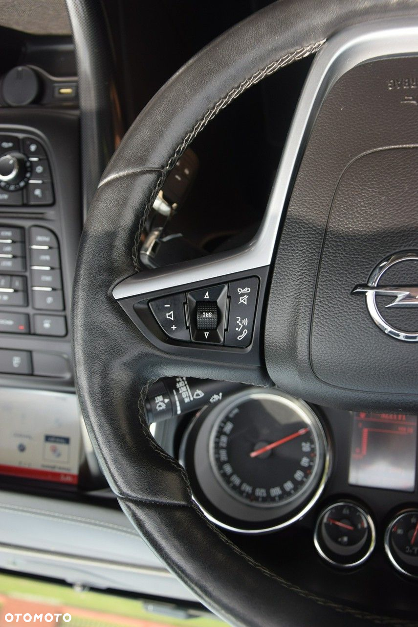 Opel Cascada - 32