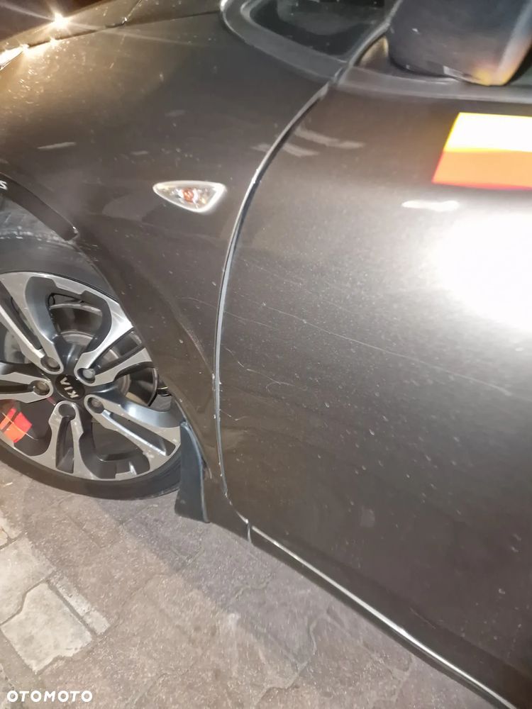 Kia Ceed 1.6 GDI DCT Platinum Edition - 24