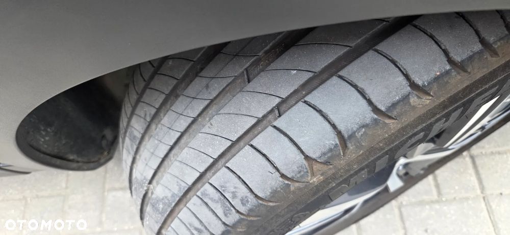 Peugeot 3008 1.5 BlueHDi GT Pack S&S EAT8 - 26