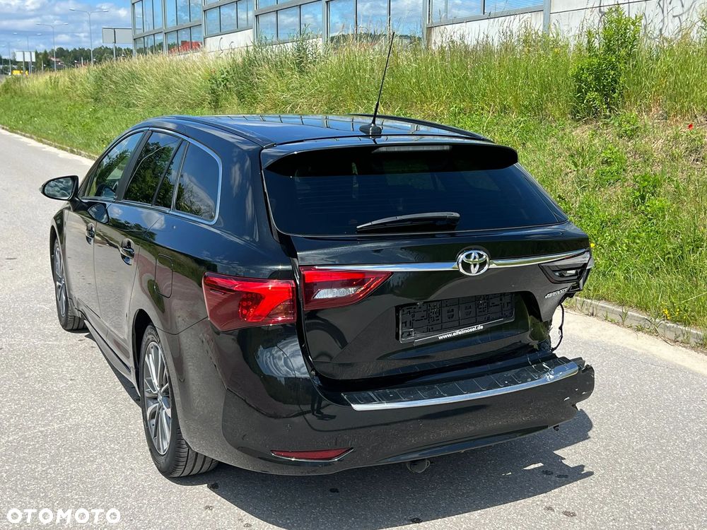 Toyota Avensis Touring Sports 1.8 Edition-S - 6