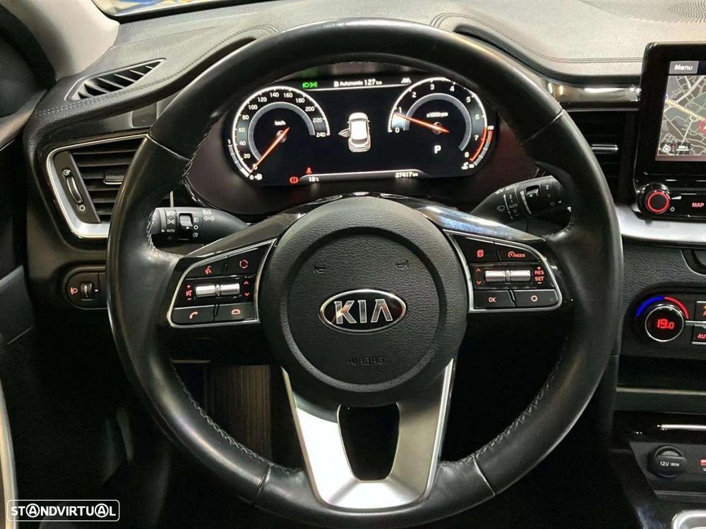 Kia XCeed - 11
