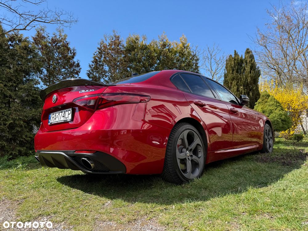 Alfa Romeo Giulia 2.0 Turbo 16V AT8-Q4 Veloce Ti - 1