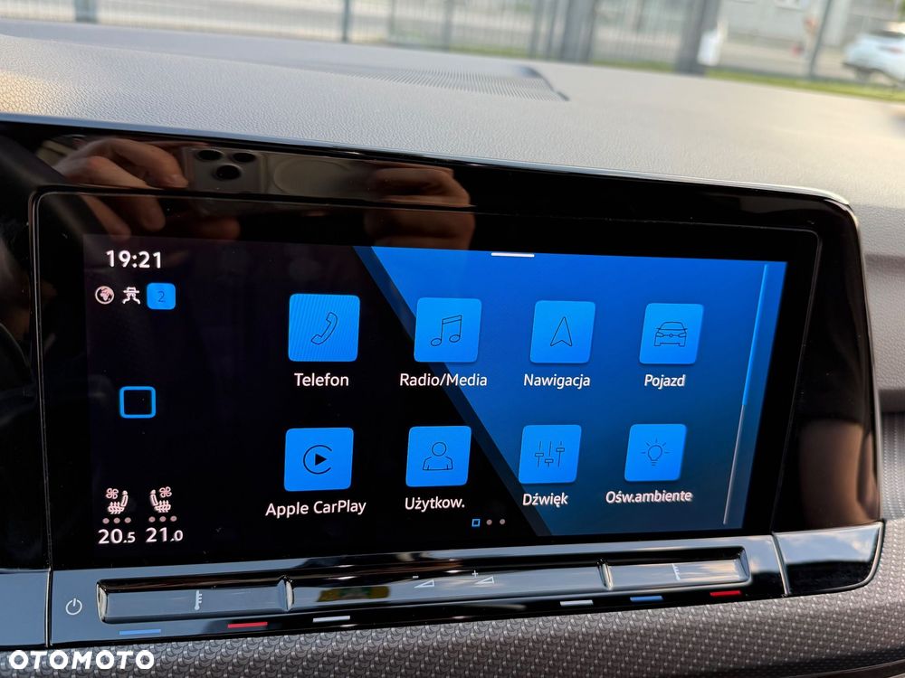 Volkswagen Golf - 24