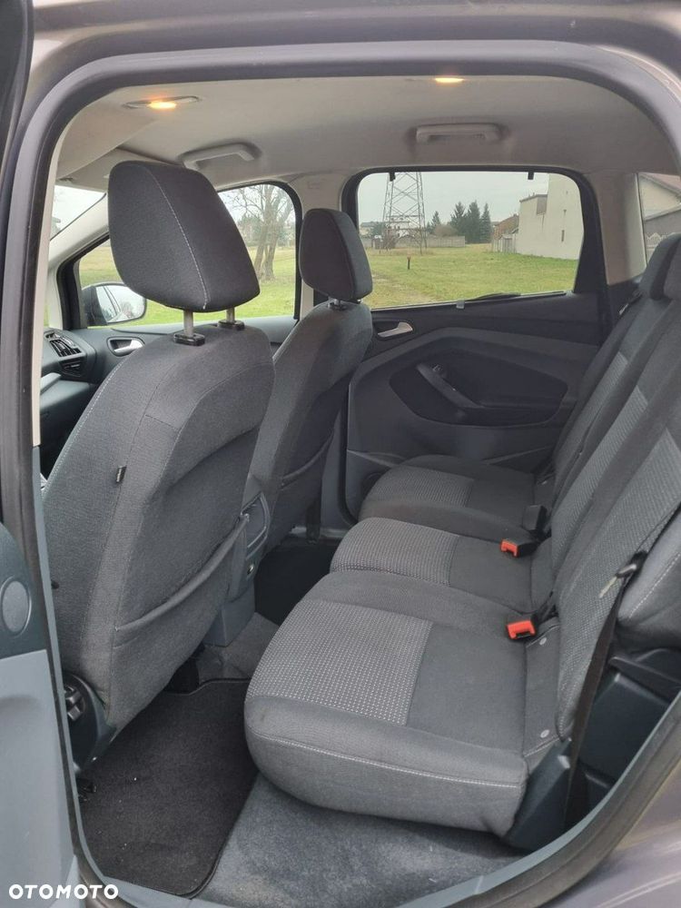 Ford C-MAX - 11