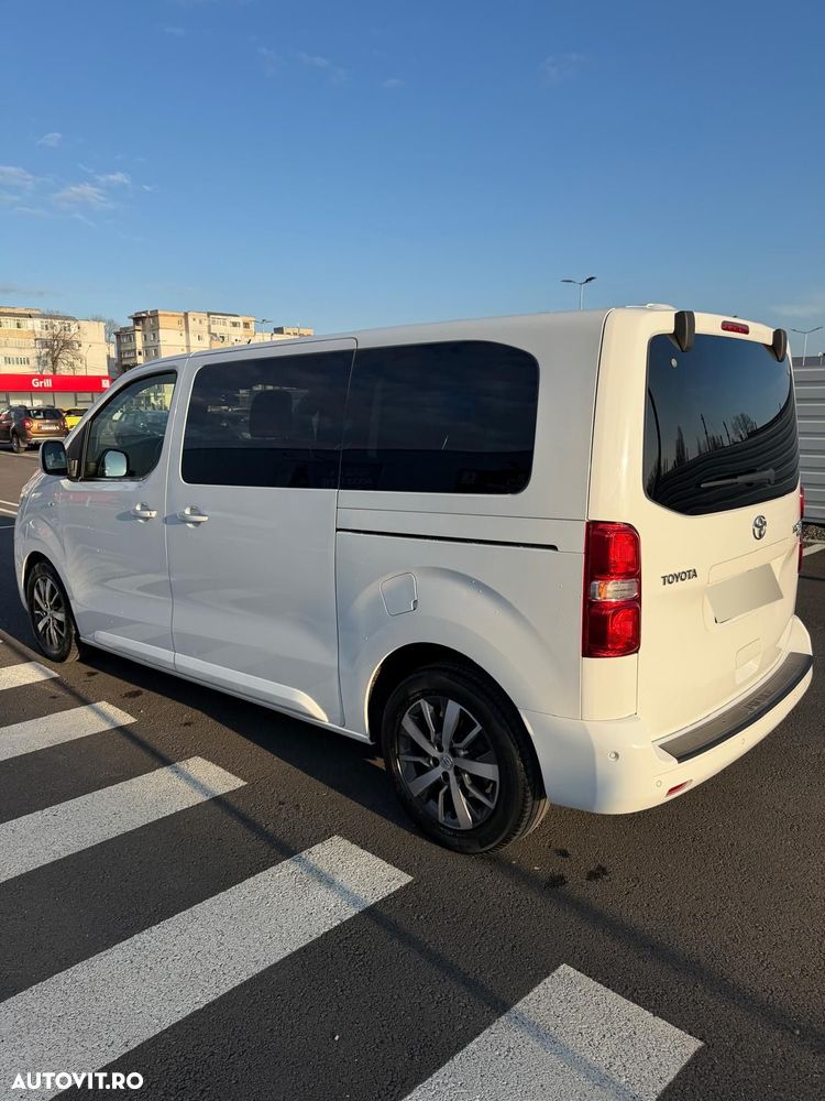 Toyota Proace 2,0-l-D-4D L1 (8-Si.) Autm. Verso Team Deutschland - 12