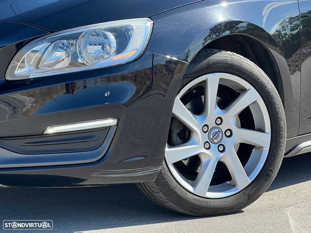 Volvo V60 D2 Geartronic Powershift Momentum - 24