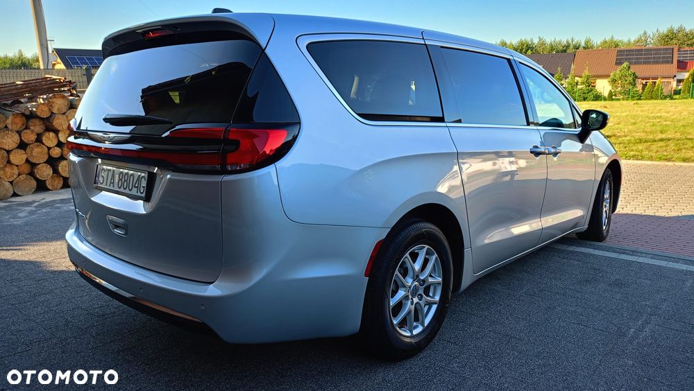 Chrysler Pacifica - 13