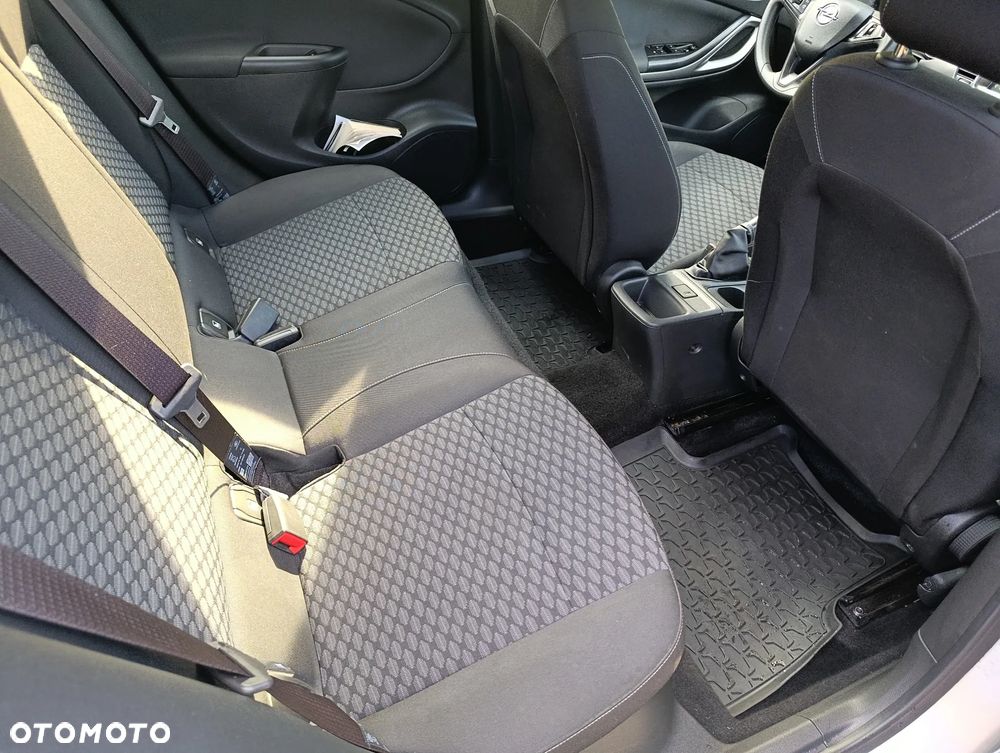 Opel Astra 1.2 T Elegance S&S - 11