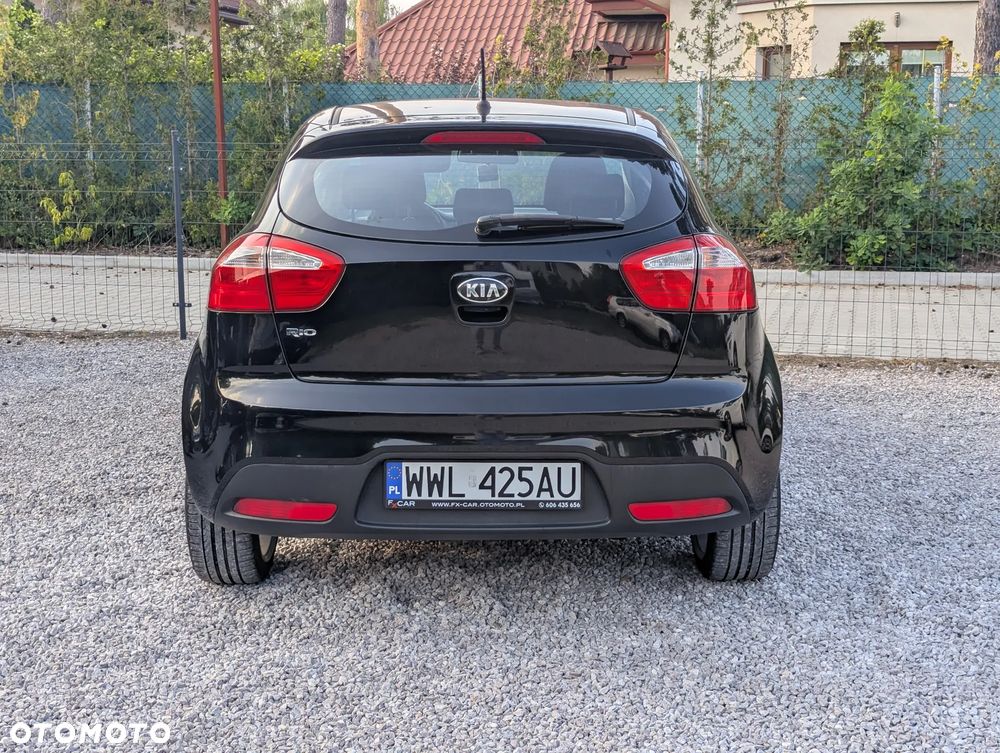 Kia Rio - 6