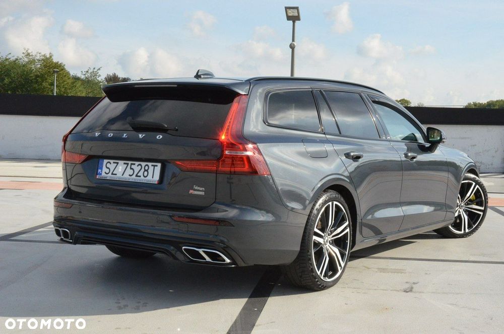 Volvo V60 T6 AWD Geartronic R-Design - 19