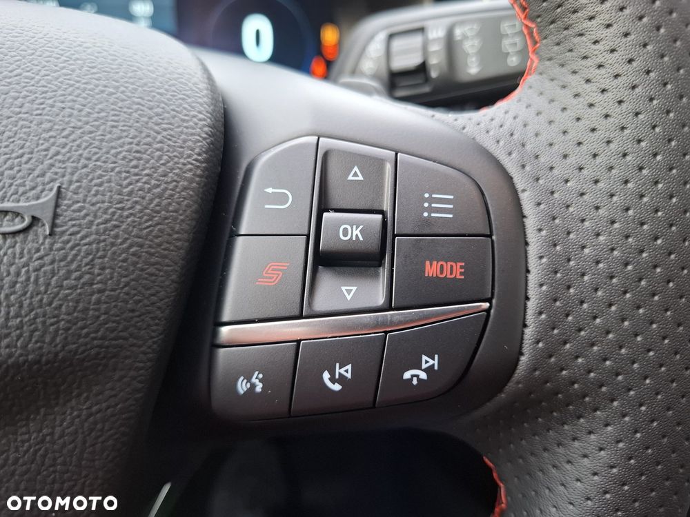 Ford Focus 2.3 EcoBoost ST X - 33