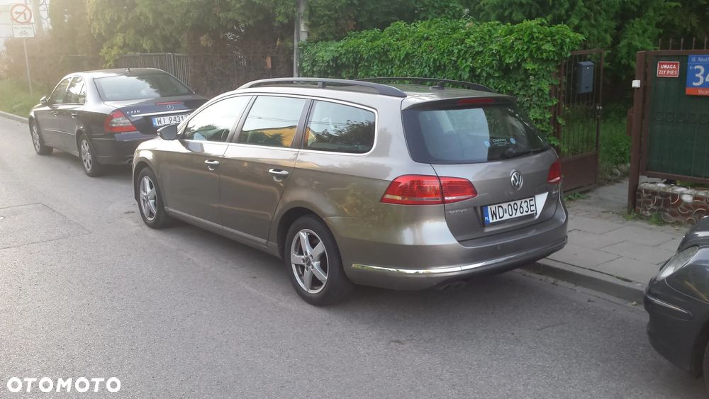 Volkswagen Passat 2.0 TDI Comfortline - 4