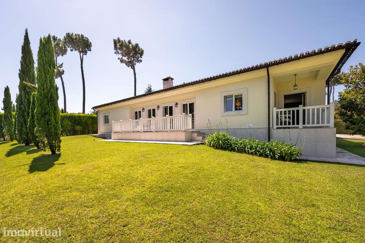 Moradia T5 + 5 com piscina, Aroeira, Almada - Grande imagem: 4/39