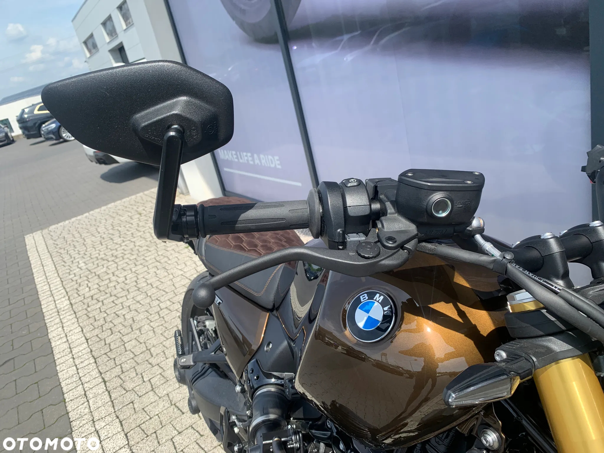BMW R - 9