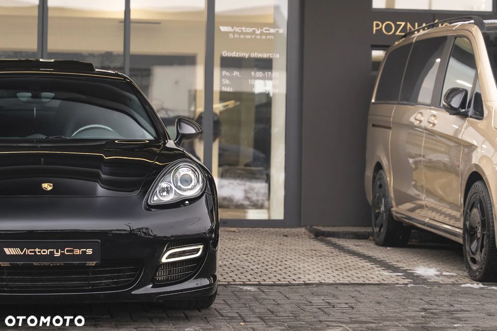 Porsche Panamera Turbo PDK - 6