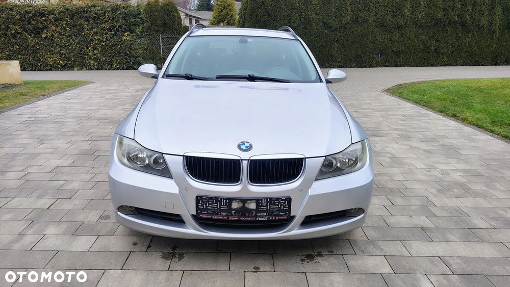 BMW Seria 3 320i - 2
