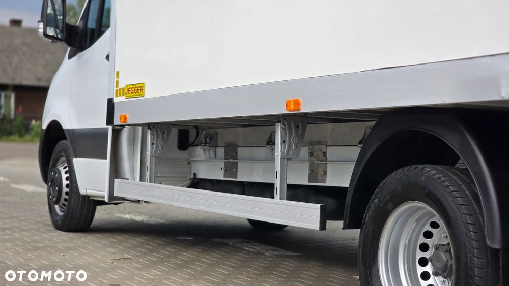 Mercedes-Benz SPRINTER 519 CDI 907❗❗190 KM / FULL OPCJA / AUTOMAT 9G-TRONIC / FULL LED / KONTENER 10EP  / DRZWI Z TYŁU / BLIŹNIAKI / XENON / RAMA / LAWETA / ZABUDOWA JEGGER / PODUSZKI PNEUMATYCZNE / SYPIALKA / SALON POLSKA ❗❗ - 21